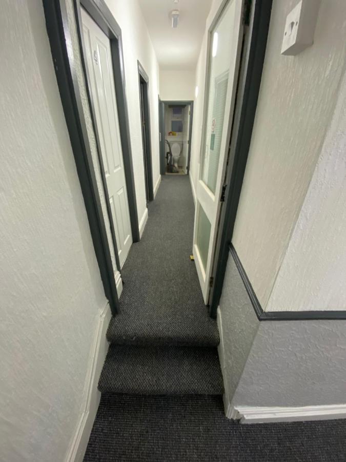 The Honley Hotel Blackpool Bagian luar foto