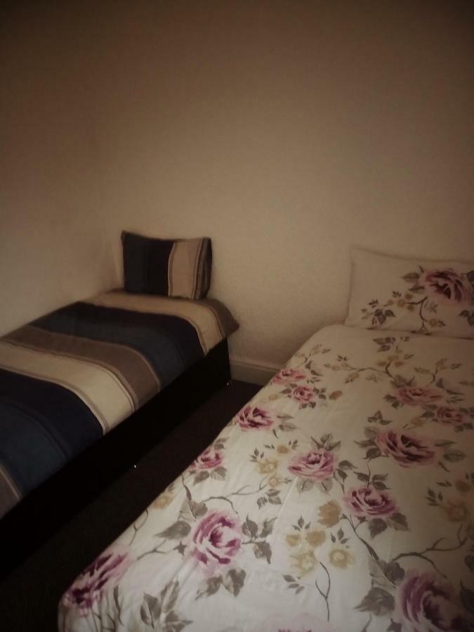 The Honley Hotel Blackpool Bagian luar foto