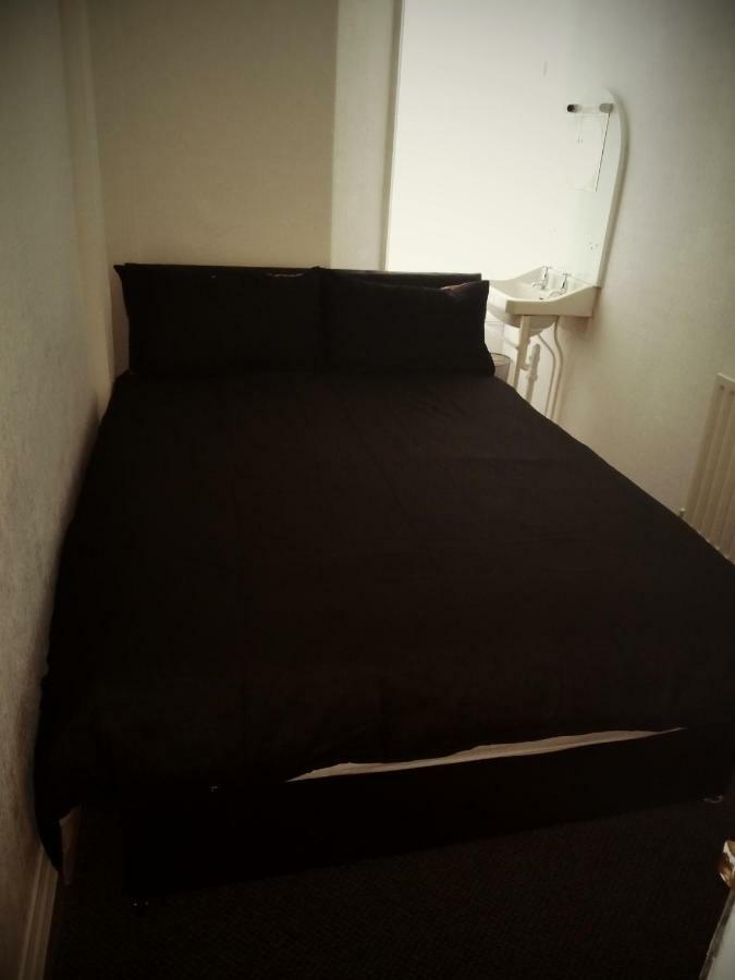 The Honley Hotel Blackpool Bagian luar foto